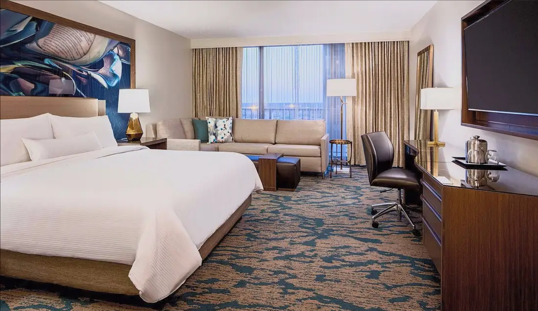 A guest room at the Westin Galleria Houston